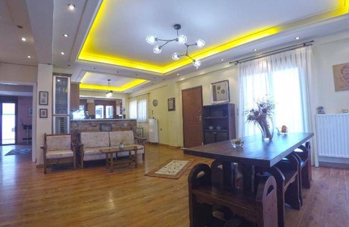 Ormos Agiou Ioannou Villa | 270 m² Villa ∙ 5 bedrooms ∙ 10 guests