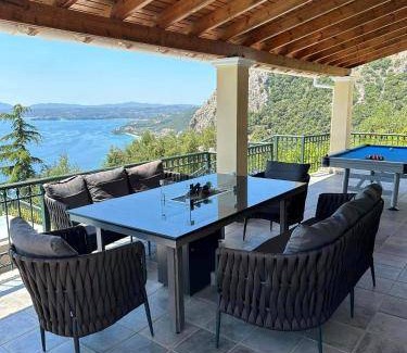 Barbati Villa | 270 m² Villa ∙ 5 bedrooms ∙ 10 guests