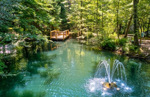 Dahlonega Cabin | 272 m² Cabin ∙ 3 bedrooms ∙ 8 guests