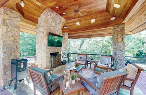 Dahlonega Cabin | 272 m² Cabin ∙ 3 bedrooms ∙ 8 guests