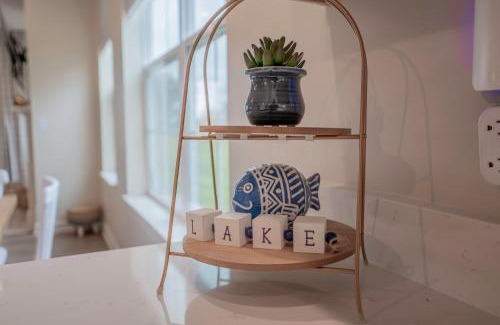 Delavan House | 2728 Harbor Court