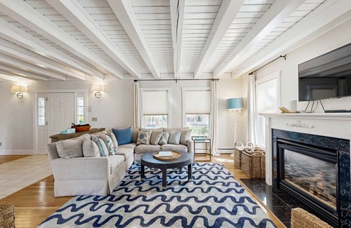 Oak Bluffs House | 273 m² House ∙ 5 bedrooms ∙ 10 guests