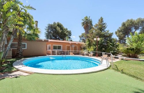 Olocau House | 276 m² House ∙ 5 bedrooms ∙ 20 guests
