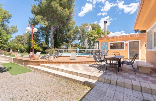 Olocau House | 276 m² House ∙ 5 bedrooms ∙ 20 guests