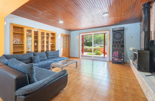 Olocau House | 276 m² House ∙ 5 bedrooms ∙ 20 guests