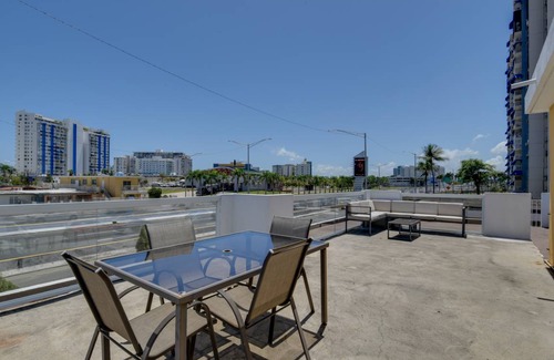 Isla Verde House | 278 m² House ∙ 7 bedrooms ∙ 22 guests