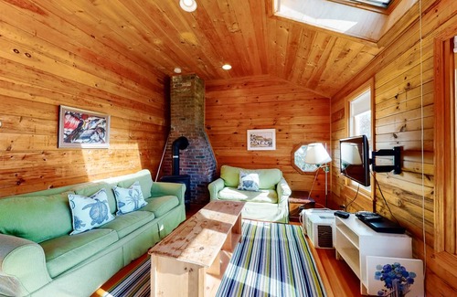 Dennis House | 278 m² House ∙ 4 bedrooms ∙ 10 guests