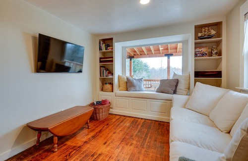 Elkins House | 278 m² House ∙ 5 bedrooms ∙ 10 guests