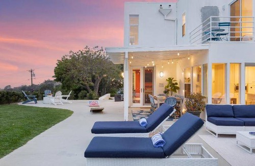 Western Malibu Resort | 278 m² Resort ∙ 3 bedrooms ∙ 10 guests