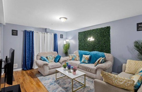 Newark Apartment | 279 m² Apartment ∙ 3 bedrooms ∙ 7 guests