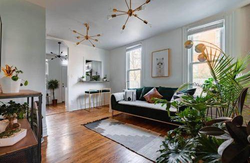 Victorian Village House | 279 m² House ∙ 6 bedrooms ∙ 17 guests