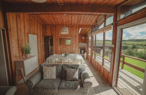 St Brides House | 279 m² House ∙ 3 bedrooms ∙ 6 guests