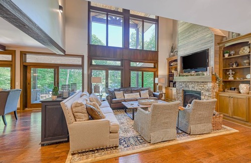 Blakeslee House | 279 m² House ∙ 4 bedrooms ∙ 12 guests