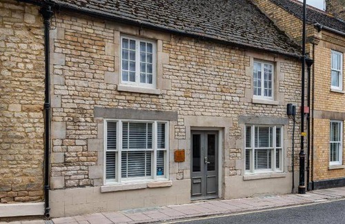 Stamford House | 279 m² House ∙ 6 bedrooms ∙ 12 guests