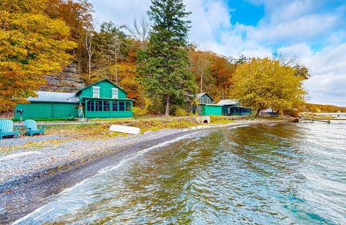 Rock Stream House | 279 m² House ∙ 6 bedrooms ∙ 12 guests