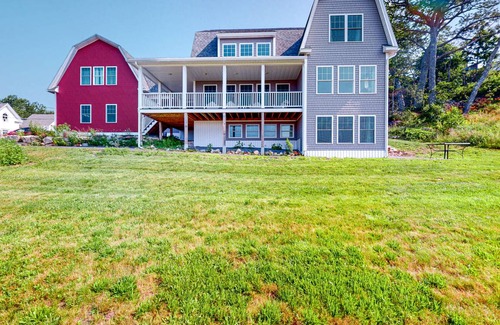 Bayville House | 279 m² House ∙ 3 bedrooms ∙ 6 guests