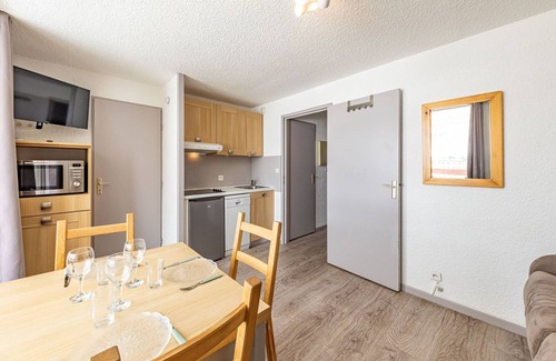 Saint-Francois-Longchamp Apartment | 27m² Studio in Saint-François-Longchamp, 6 pers, balcony, near slopes
