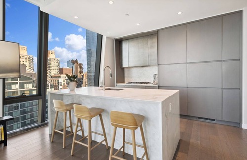 Central Park South Condo | 27th Floor Luxury Condo in the Lincoln Center area of charming UWS