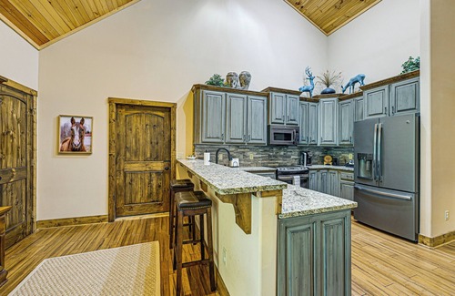 Otto House | 28 Acres: Home w/Barn & Fire Pit Near Franklin!
