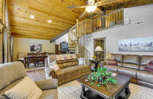 Otto House | 28 Acres Home with Barn and Fire Pit Near Franklin!