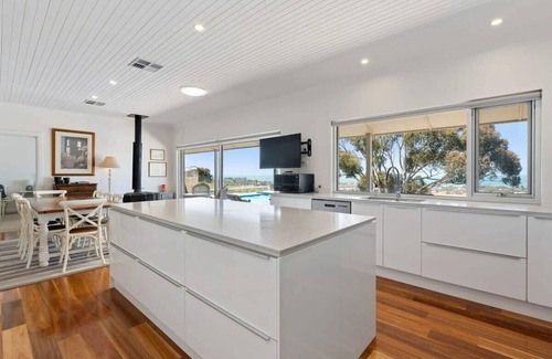 Waitpinga House | 28 Ferrier Dve Waitpinga
