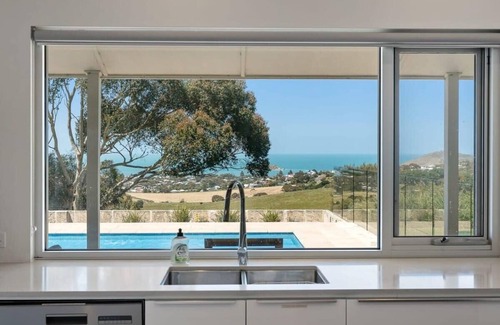Waitpinga House | 28 Ferrier Dve Waitpinga