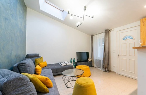 Rosny-sous-Bois Apartment | 28 m² Apartment ∙ 3 guests