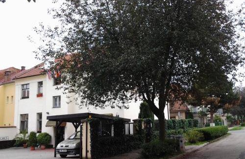 Prostejov Bed & Breakfast | 28 m² Bed and breakfast ∙ 2 bedrooms ∙ 5 guests