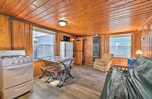 Houghton Lake Cabin | 28 m² Cabin ∙ 2 bedrooms ∙ 6 guests