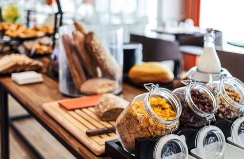 Miroir - Batignolles Hotel | 28 m² Hotel ∙ 127 guests