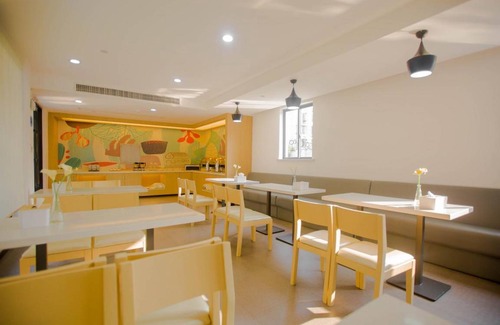 Pudong Hotel | 28 m² Hotel ∙ 10 guests