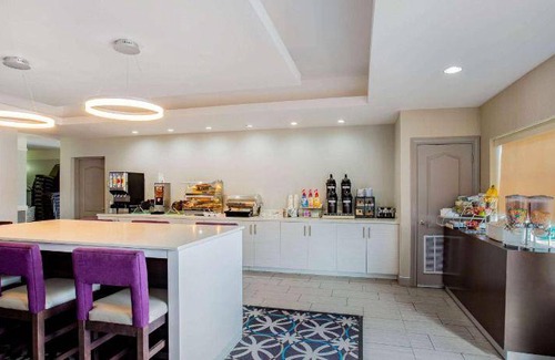 Mission Hotel | 28 m² Hotel ∙ 127 guests