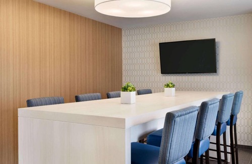 Gambrills Hotel | 28 m² Hotel ∙ 127 guests