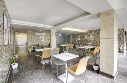 DLF Phase 3 Hotel | 28 m² Hotel ∙ 2 guests