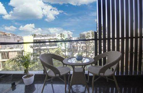 DLF Phase 3 Hotel | 28 m² Hotel ∙ 2 guests