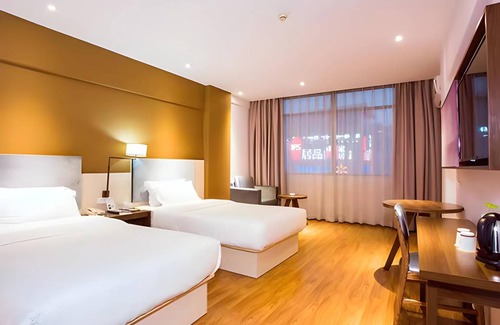Diecai Hotel | 28 m² Hotel ∙ 3 bedrooms ∙ 4 guests
