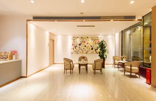 Ganjingzi Hotel | 28 m² Hotel ∙ 3 guests