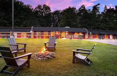 Emlenton Hotel | 28 m² Hotel ∙ 4 guests