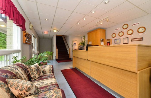 28 m² Hotel ∙ 6 guests 【 MAY 2024 】 Hotel in Woodstock, Canada