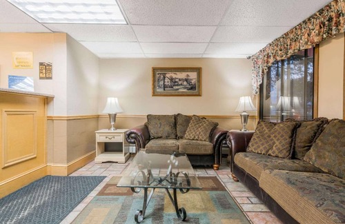 Brooklyn Center Hotel | 28 m² Hotel ∙ 127 guests