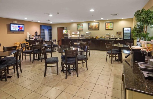 Roanoke Rapids Hotel | 28 m² Hotel ∙ 127 guests