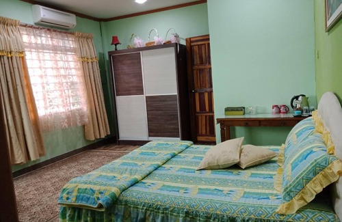 Kampung Lintang House | 28 m² House ∙ 4 guests