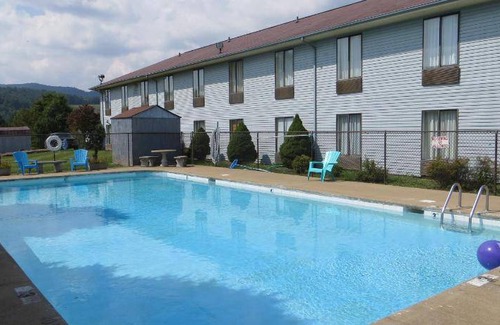Mountain City Hotel | 28 m² Motel ∙ 6 guests