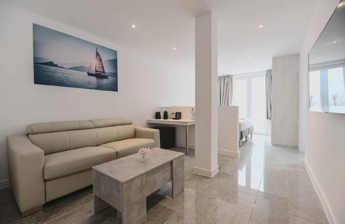 Adeje Resort | 28 m² Private room ∙ 1 bedroom ∙ 4 guests