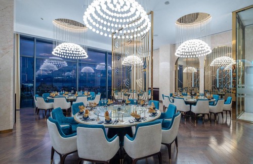Bai Chay Hotel | 280 m² Hotel ∙ 9 guests