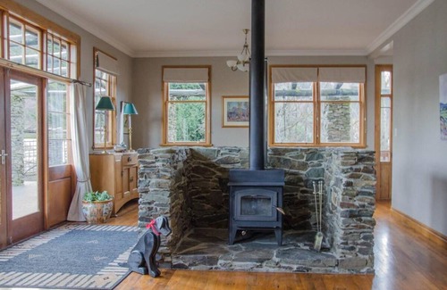Athol House | 280 m² House ∙ 3 bedrooms ∙ 8 guests