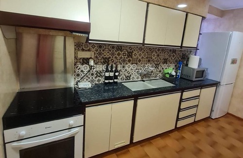 Montserrat House | 280 m² House ∙ 4 bedrooms ∙ 8 guests