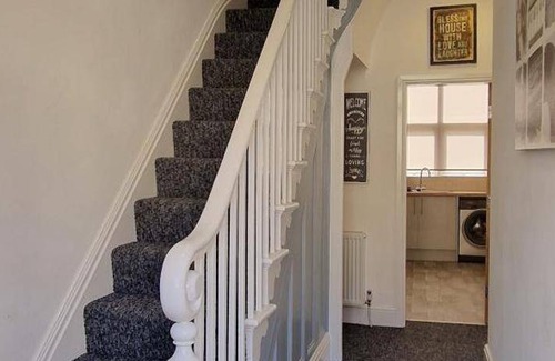 Everton House | 280 m² House ∙ 4 bedrooms ∙ 8 guests