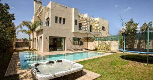 Racine Villa | 280 m² Villa ∙ 2 bedrooms ∙ 26 guests