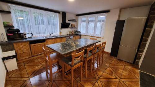 Prague 21 Villa | 280 m² Villa ∙ 3 bedrooms ∙ 10 guests